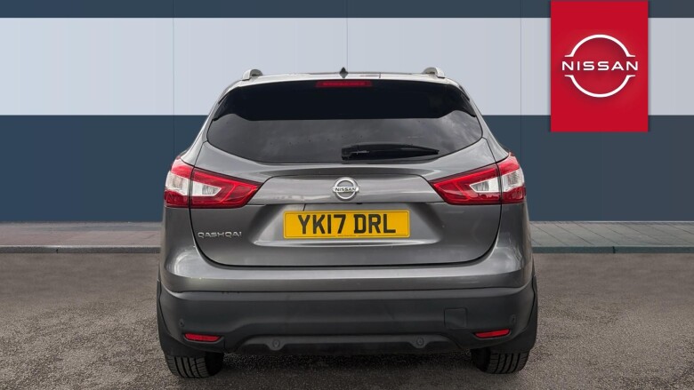 Nissan Qashqai 1.2 DiG-T N-Connecta 5dr Petrol Hatchback